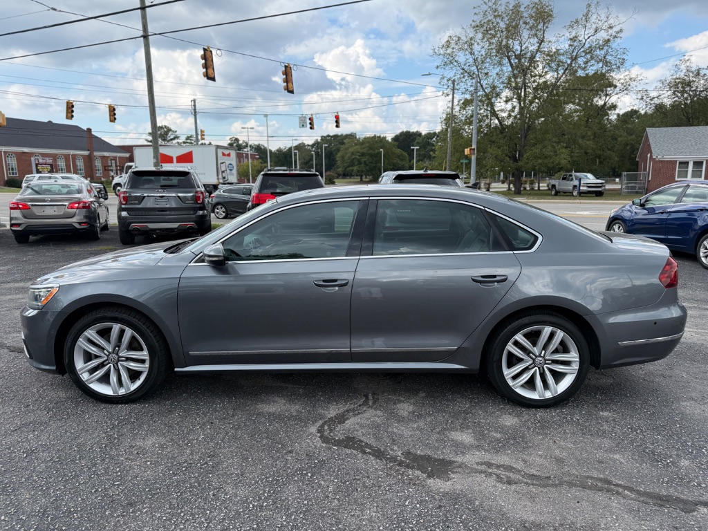 2017 Volkswagen Passat - $8,950