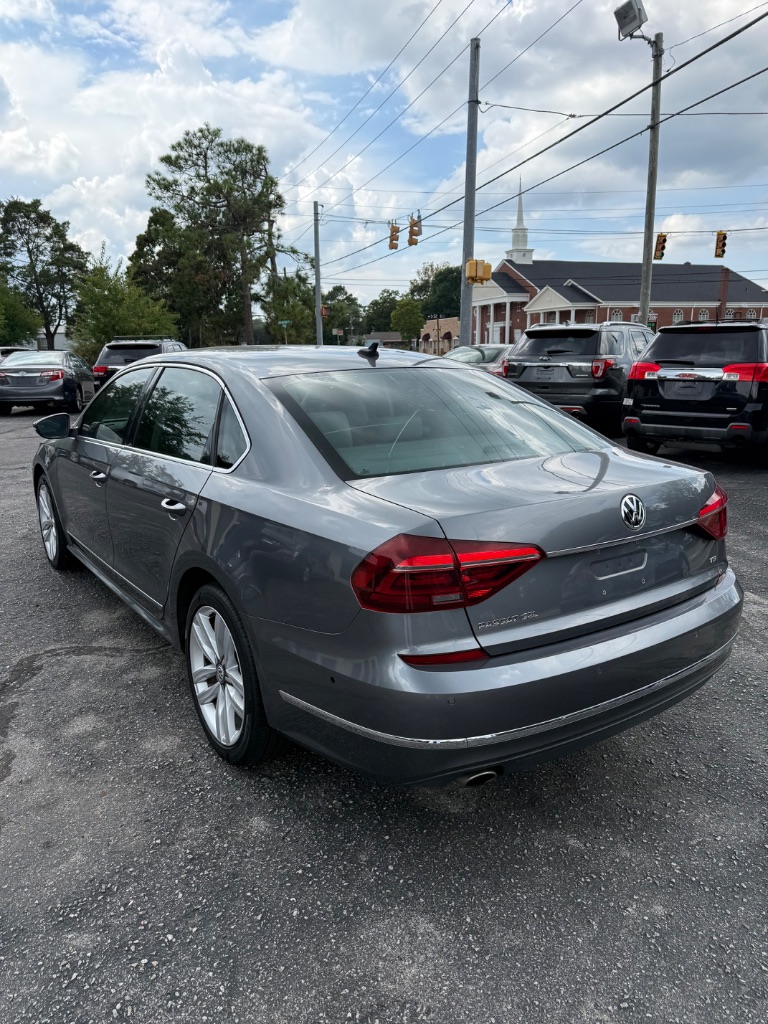 2017 Volkswagen Passat - $8,950
