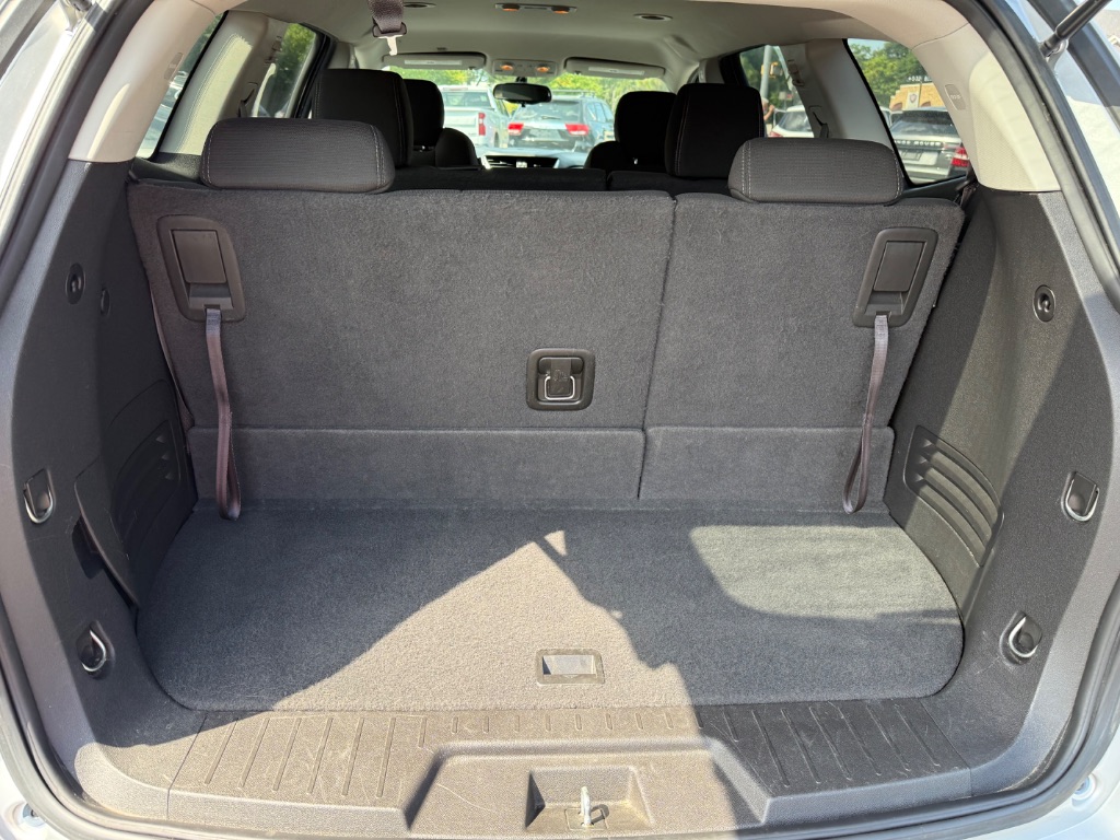 2014 Chevrolet Traverse - $6,950