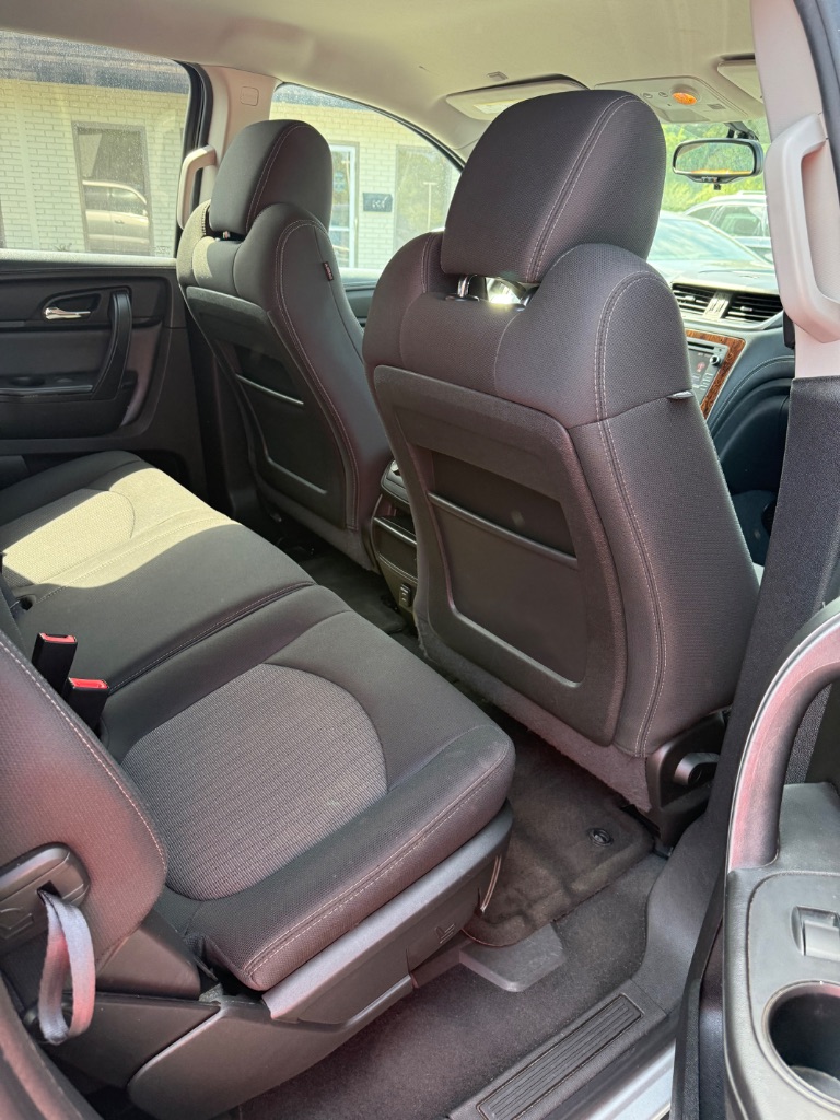 2014 Chevrolet Traverse - $6,950