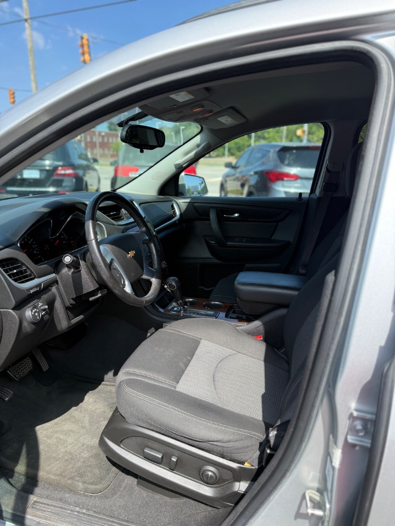 2014 Chevrolet Traverse - $6,950