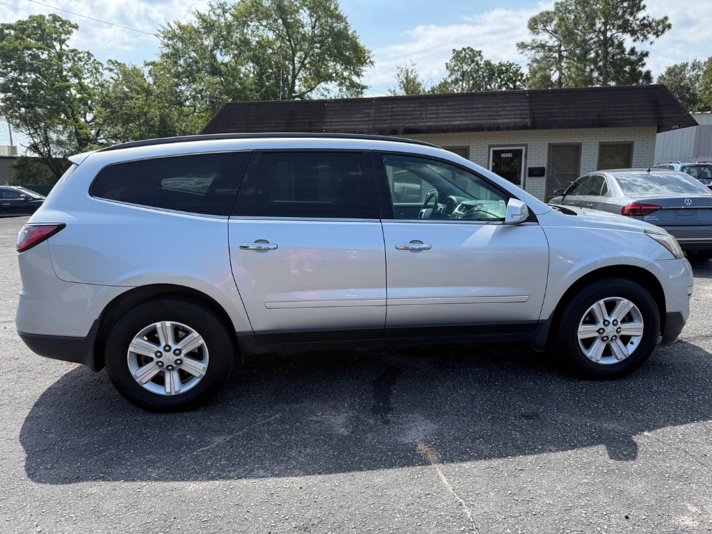 2014 Chevrolet Traverse - $6,950