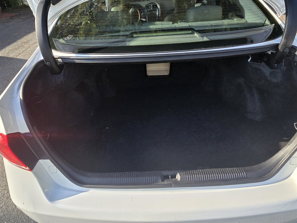 2010 Lexus ES - $7,700