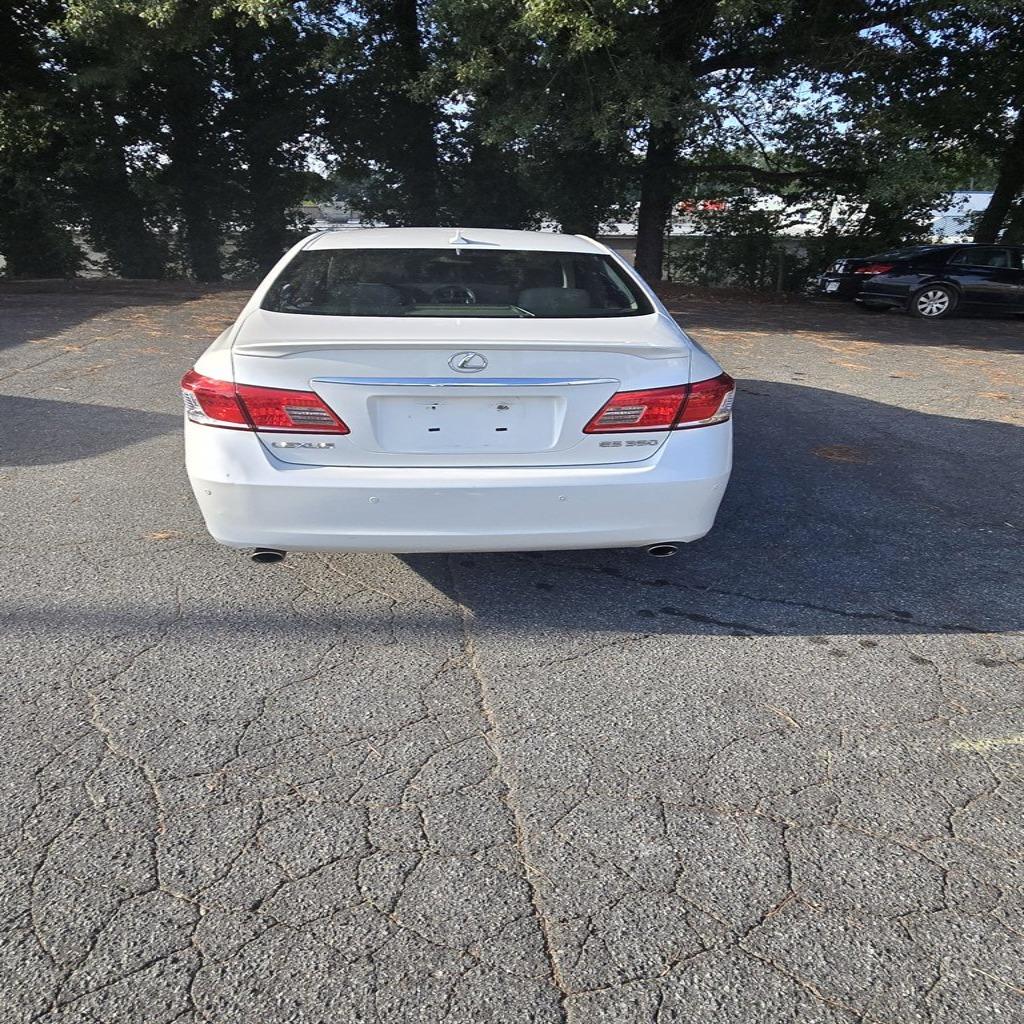 2010 Lexus ES - $7,700