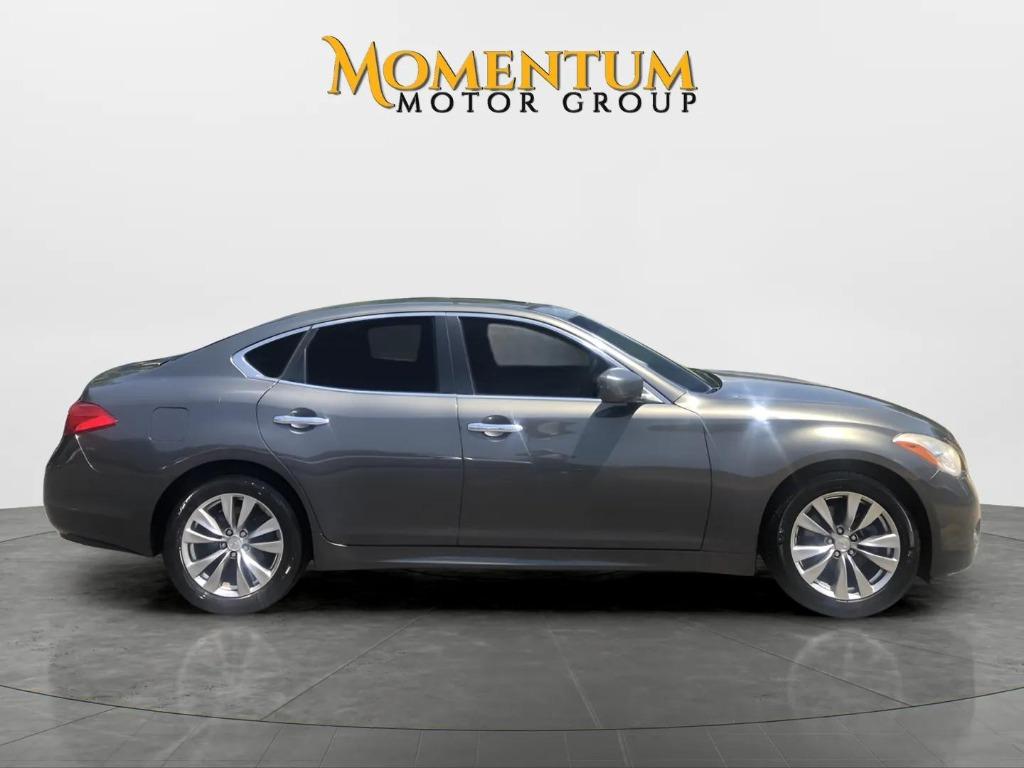2013 INFINITI M - $14,995
