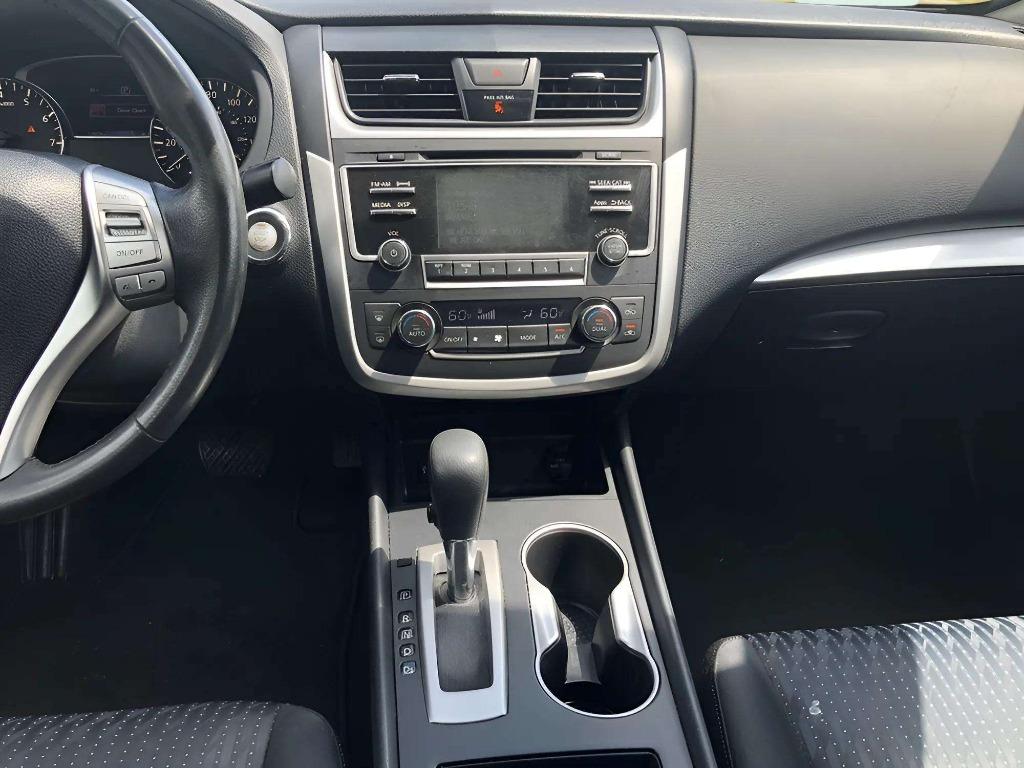 2016 Nissan Altima - $9,995