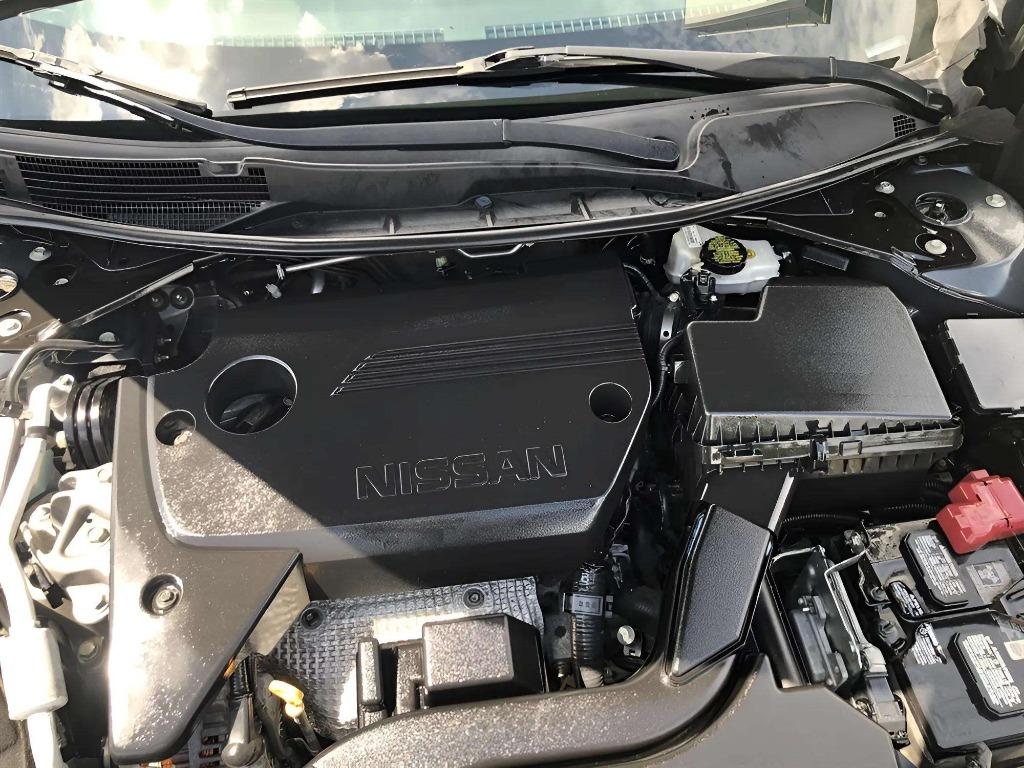 2016 Nissan Altima - $9,995