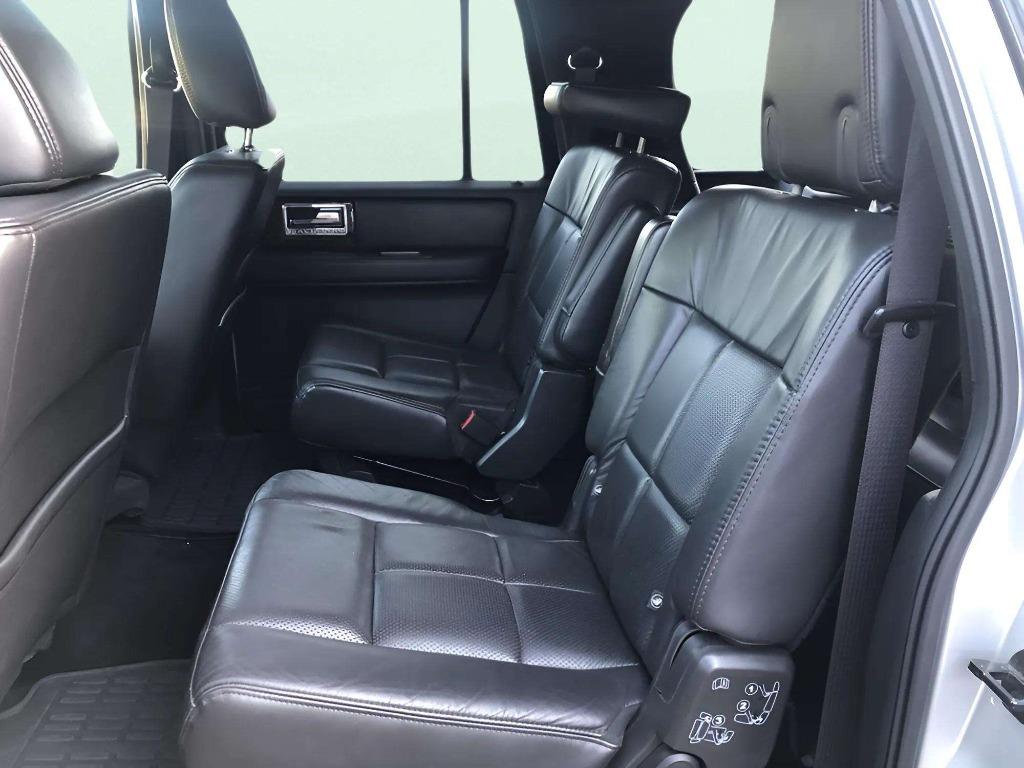 2014 Lincoln Navigator - $19,995