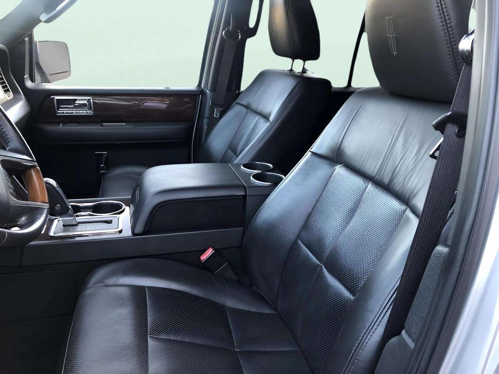 2014 Lincoln Navigator - $19,995