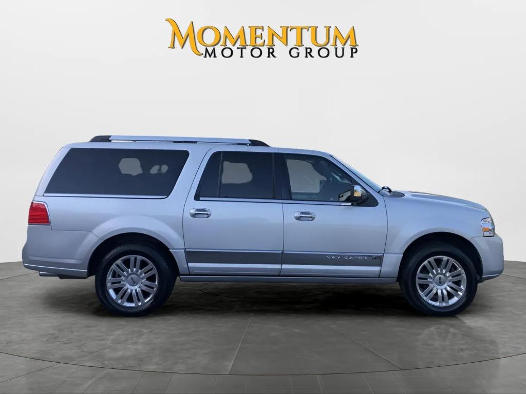 2014 Lincoln Navigator - $19,995