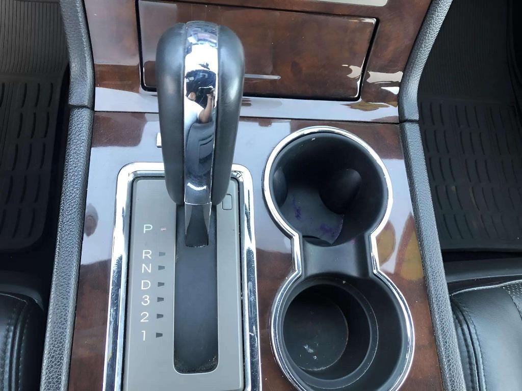2014 Lincoln Navigator - $19,995