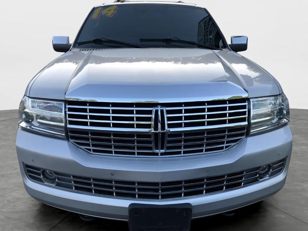 2014 Lincoln Navigator - $19,995