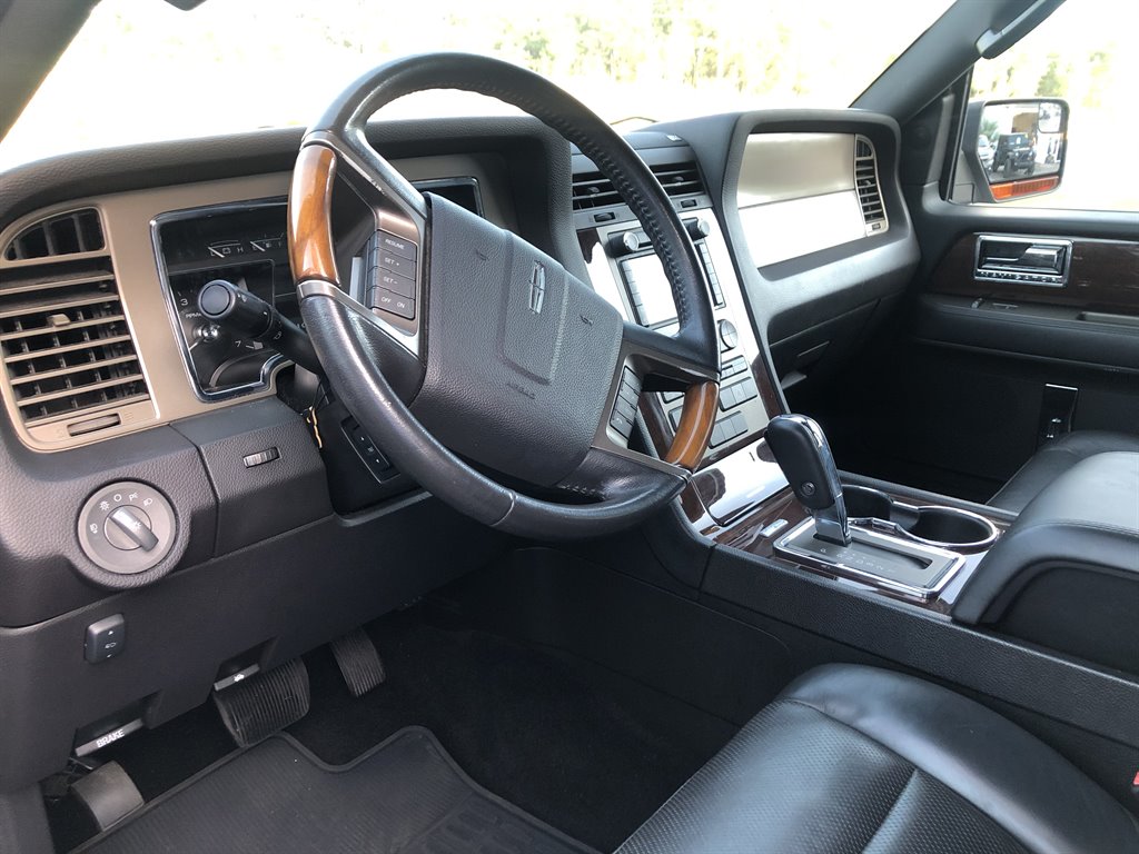 2014 Lincoln SLX photo