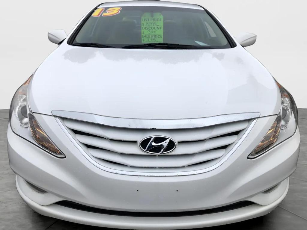 2013 Hyundai Sonata - $11,995