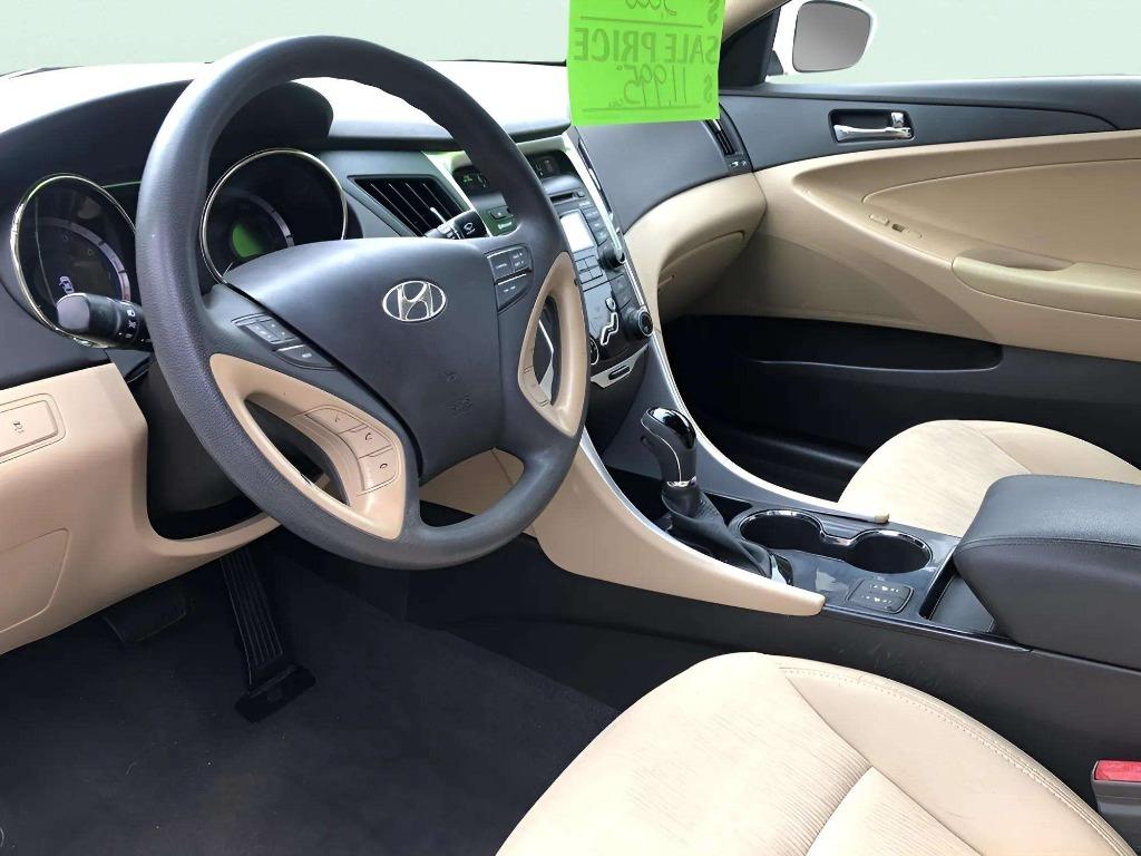 2013 Hyundai Sonata - $11,995