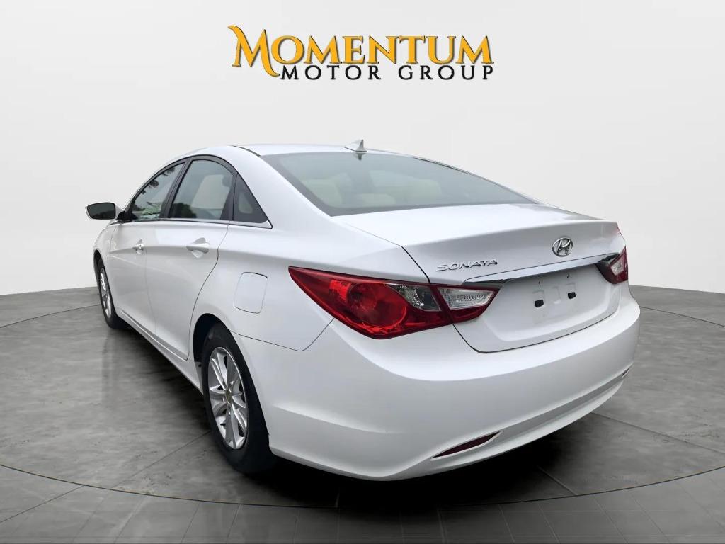 2013 Hyundai Sonata - $11,995