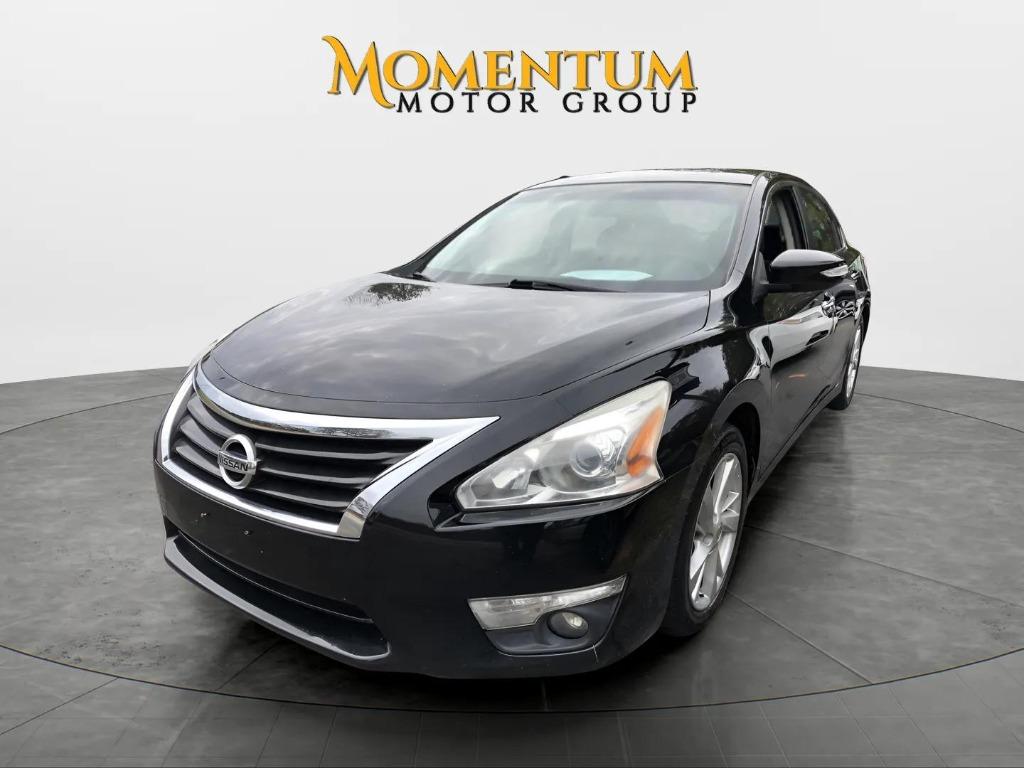 2014 Nissan Altima - $9,995