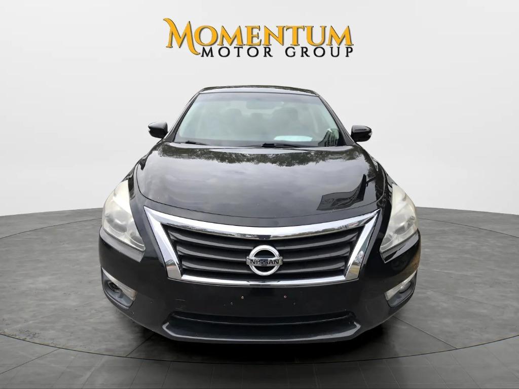 2014 Nissan Altima - $9,995