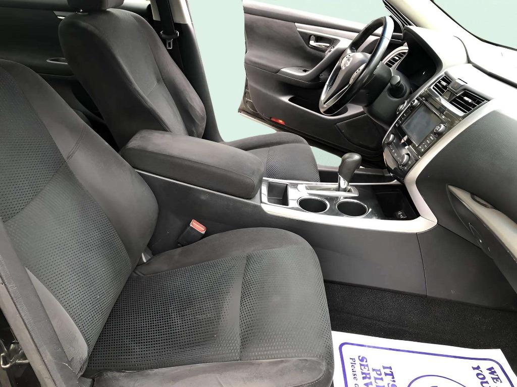 2014 Nissan Altima - $9,995