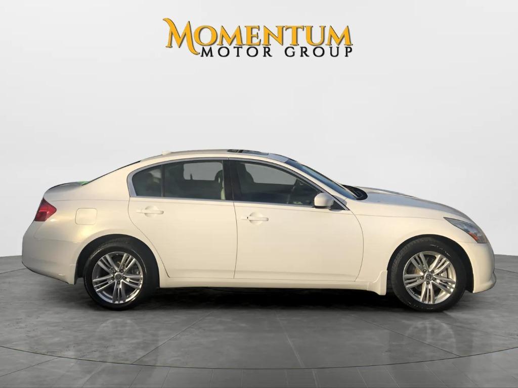 2011 INFINITI G - $11,995