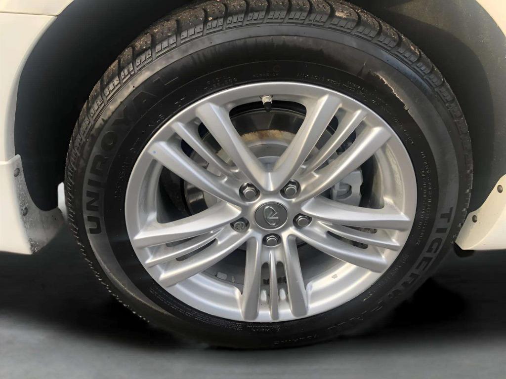 2011 INFINITI G - $11,995