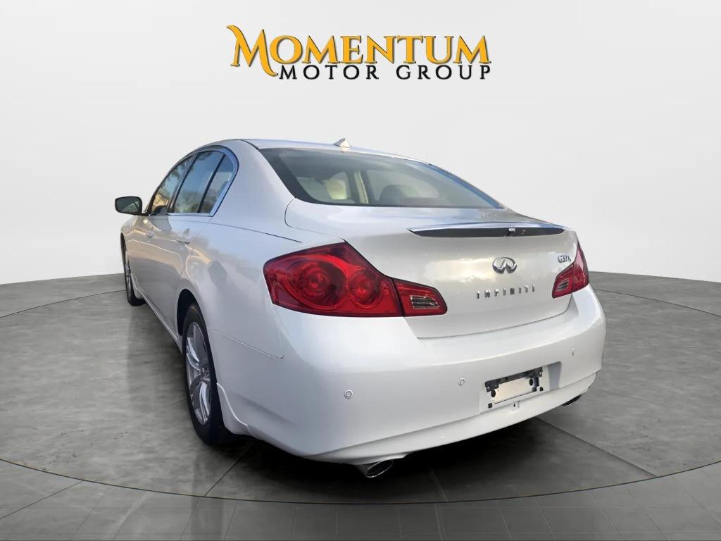 2011 INFINITI G - $11,995