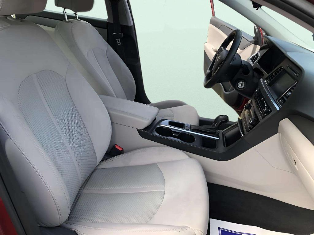 2016 Hyundai Sonata - $13,995