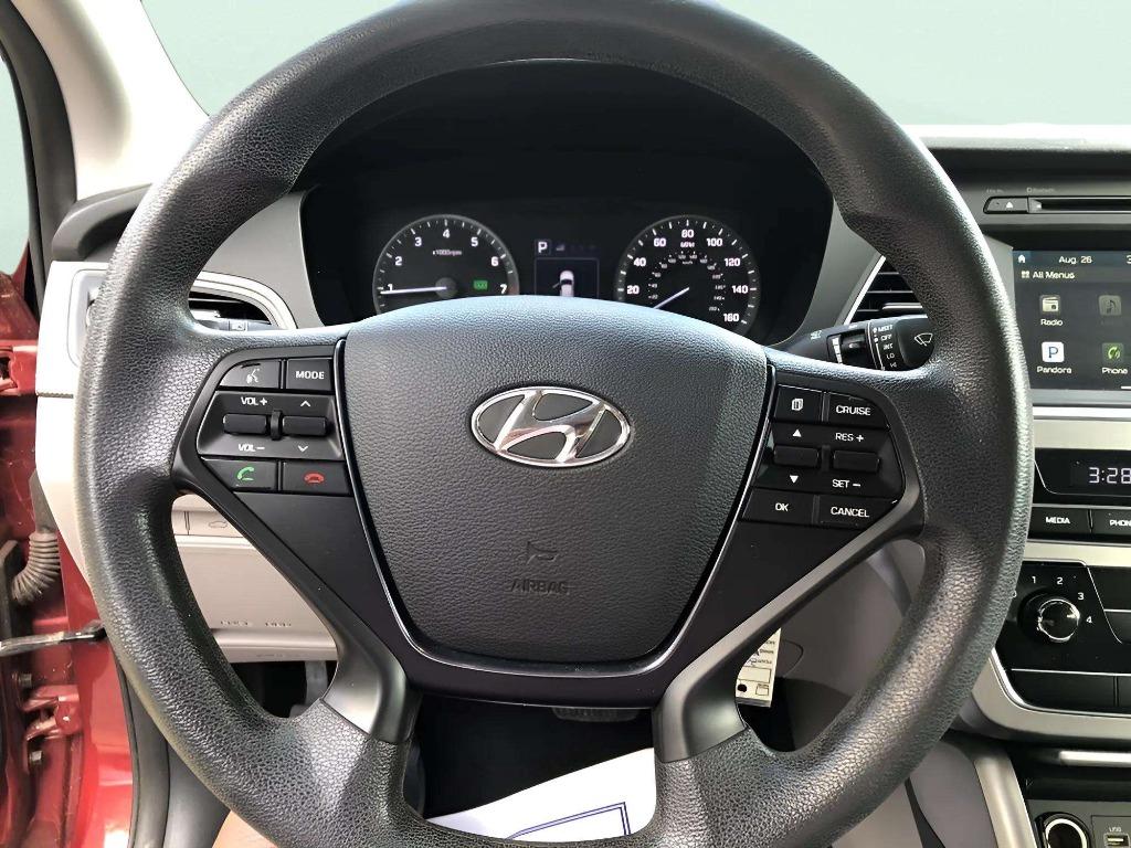 2016 Hyundai Sonata - $13,995