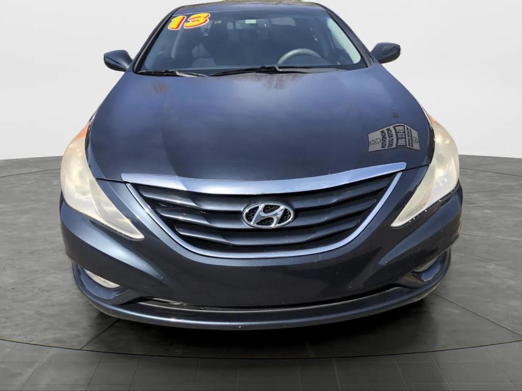 2013 Hyundai Sonata - $8,995