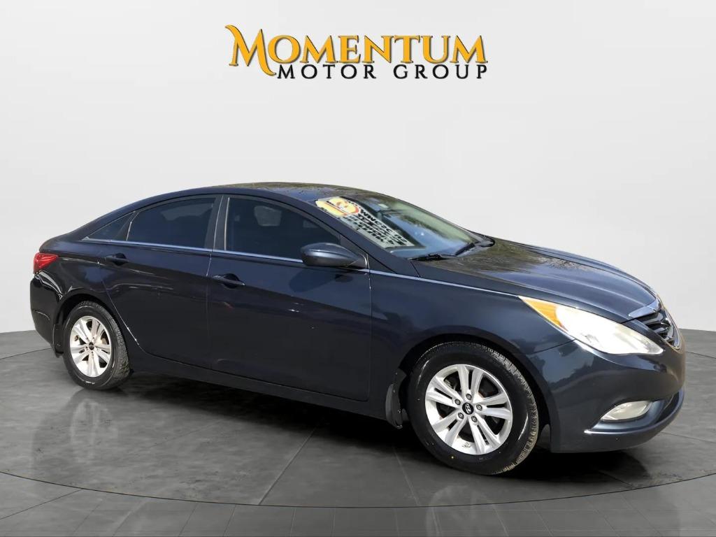 2013 Hyundai Sonata - $8,995