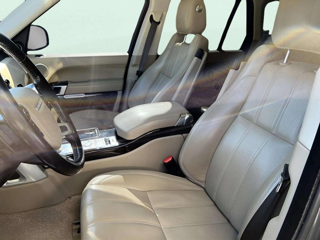 2015 LAND ROVER Range Rover - $32,995