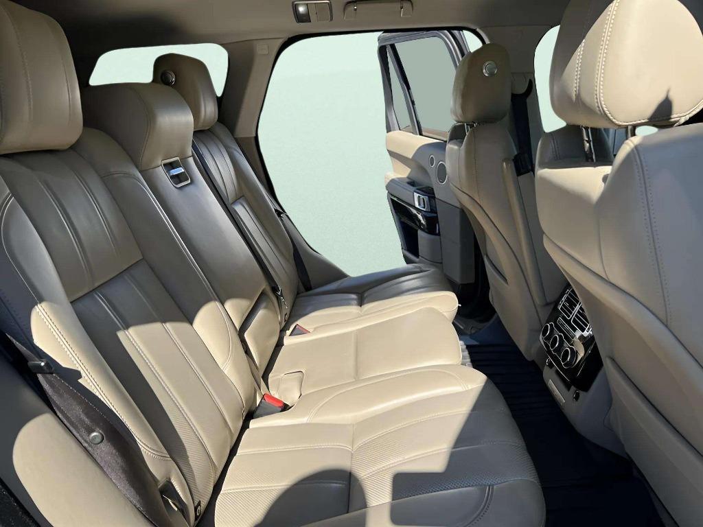 2015 LAND ROVER Range Rover - $32,995