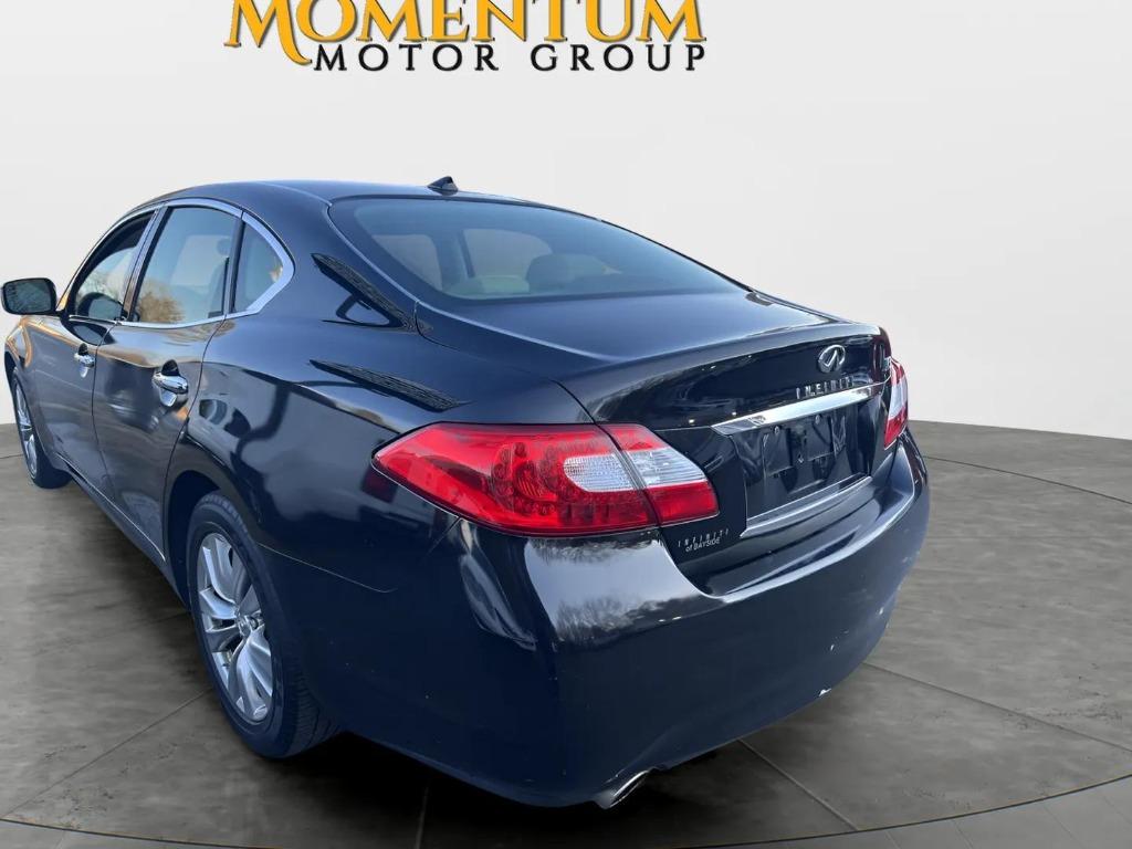 2012 INFINITI M - $17,995