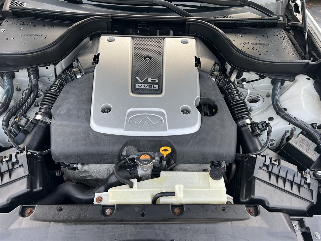 2011 Infiniti MDX x photo