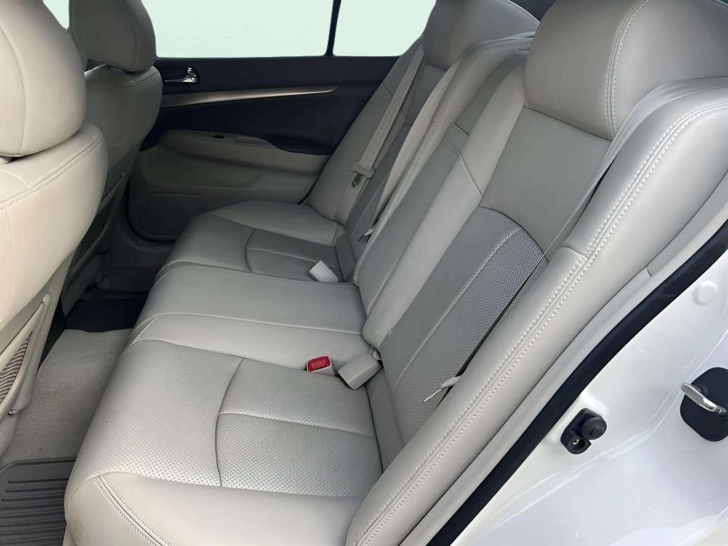 2011 INFINITI G - $14,995
