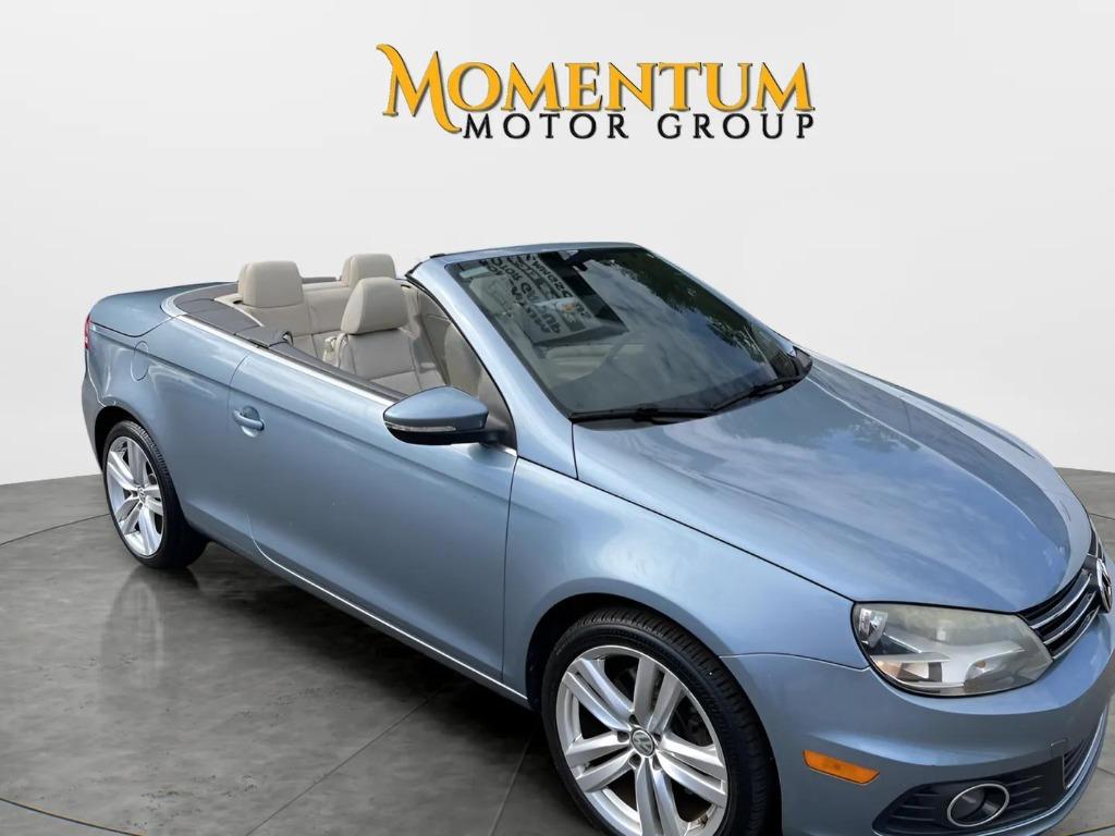 2012 Volkswagen Eos - $11,995