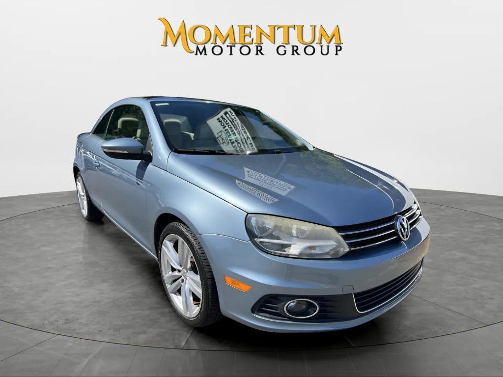 2012 Volkswagen Eos - $11,995
