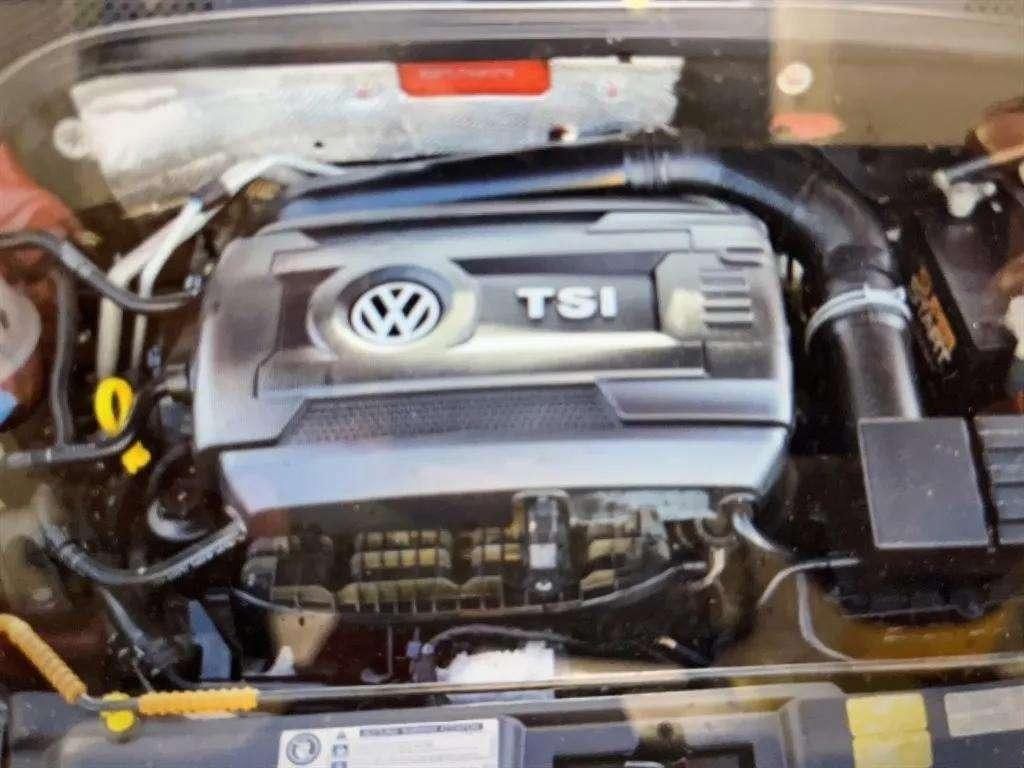 2014 Volkswagen Beetle - $19,995
