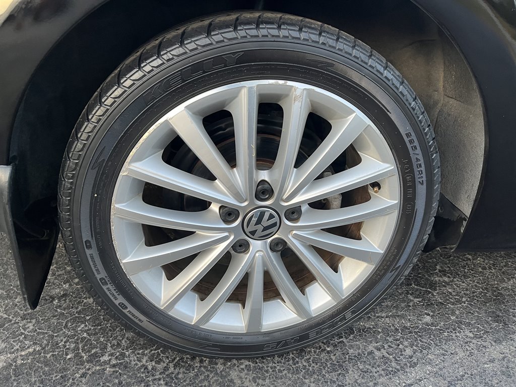 2016 Volkswagen Jetta SEL photo