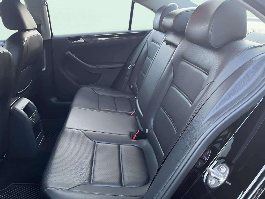 2016 Volkswagen Jetta - $10,995