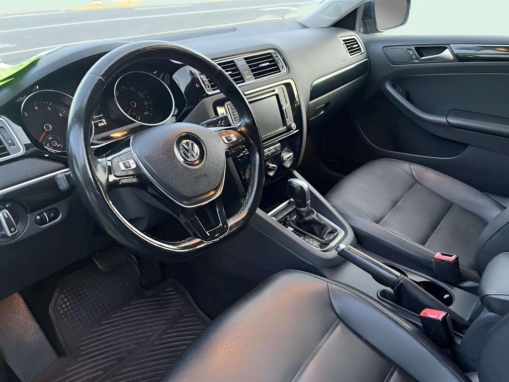 2016 Volkswagen Jetta - $10,995
