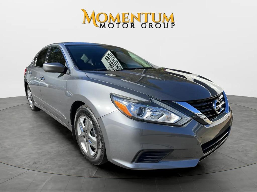 2018 Nissan Altima - $16,995