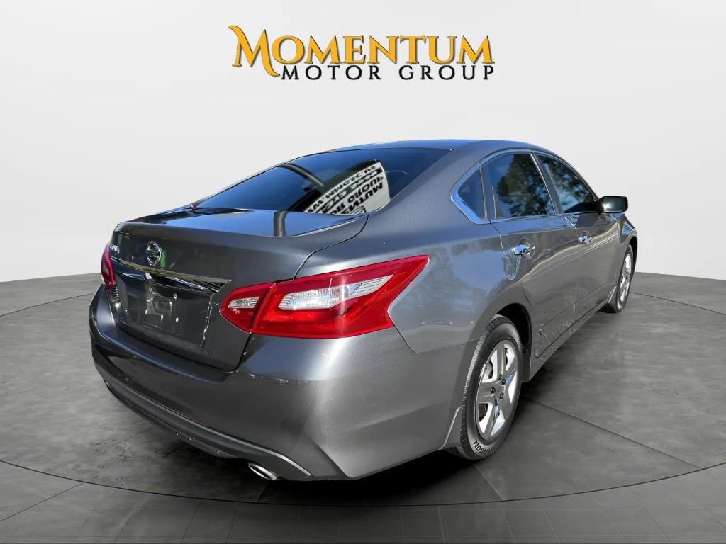 2018 Nissan Altima - $16,995