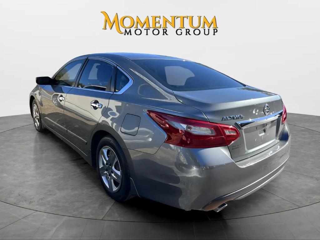 2018 Nissan Altima - $16,995