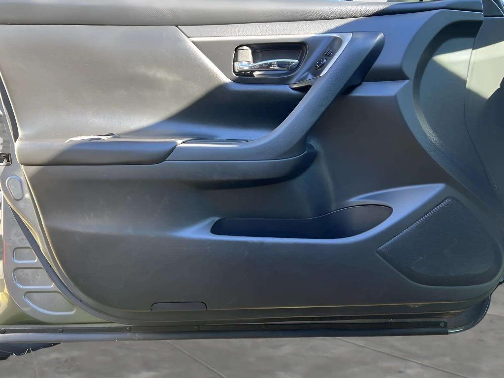 2018 Nissan Altima - $16,995