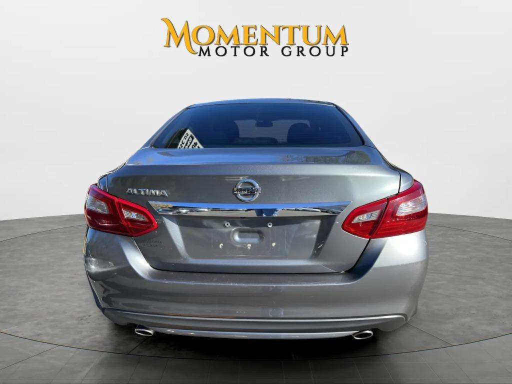 2018 Nissan Altima - $16,995