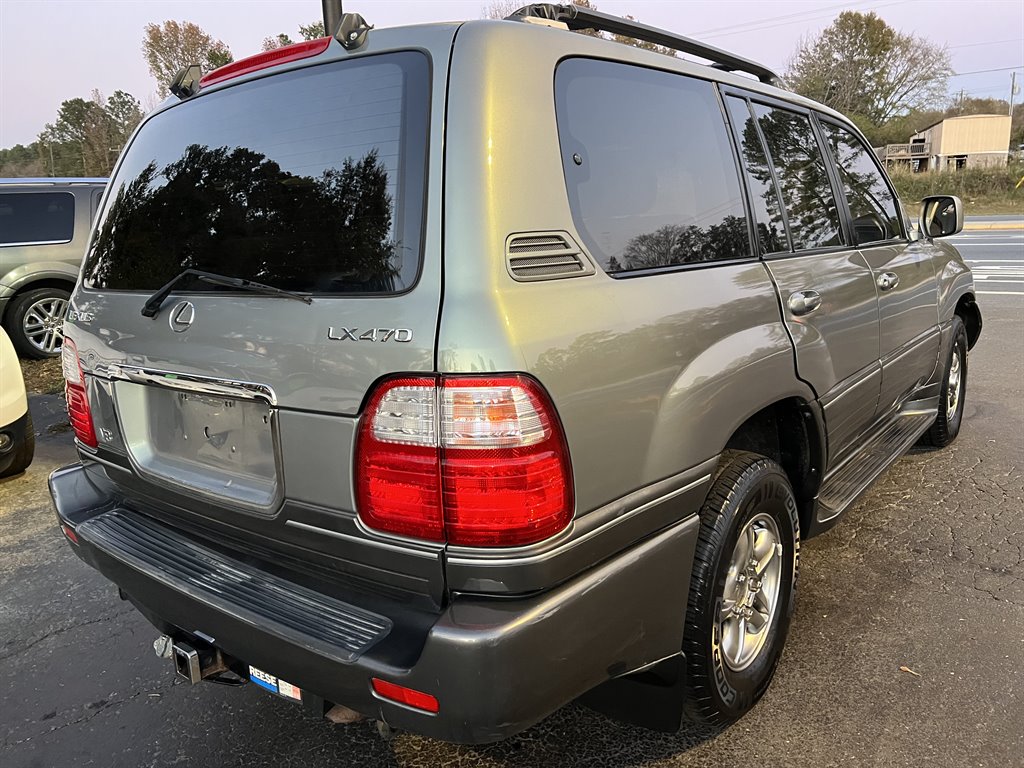 2001 Lexus LX 470 photo