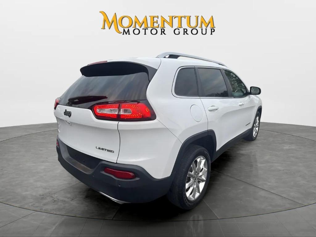 2016 Jeep Cherokee - $16,995