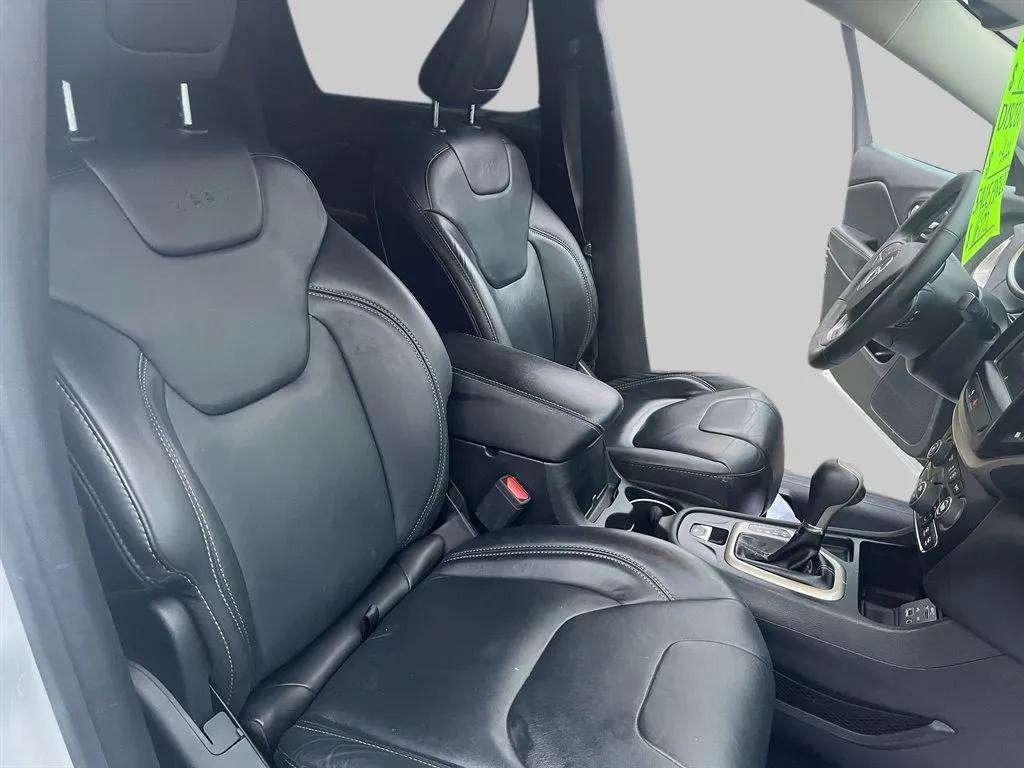 2016 Jeep Cherokee - $16,995