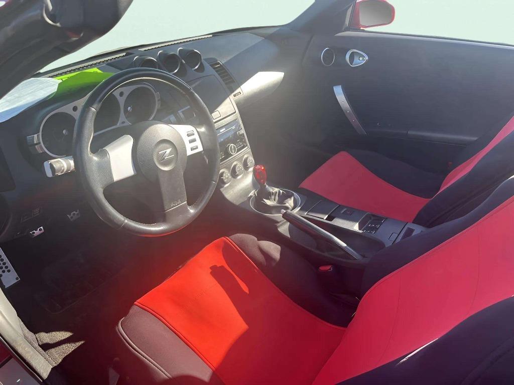 2005 Nissan 350Z - $9,995